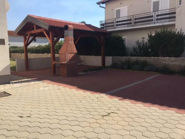 Nin Zdrijac Apartment Luaran gambar